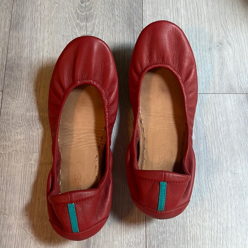 Tieks flats